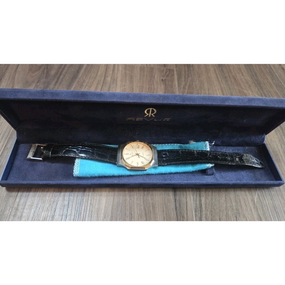 Revue Buccanneer Wrist Watch With Original Box Great Working Condition